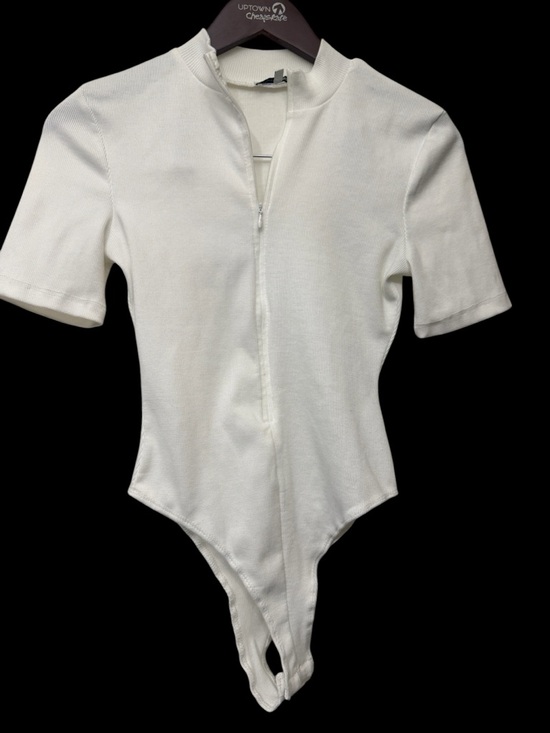 Fashion Nova Tops - Fashion Nova Cream Short Sleeve Zip-Front Ribbed Bodysuit